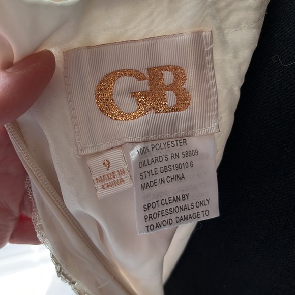 Tan Gown Size 9 - Picture 9 of 9